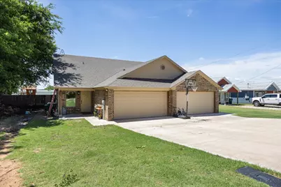 403 W 5th Street, Tolar, TX 76476 - Photo 3
