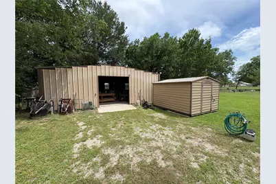 323 S Fisher Street, Gorman, TX 76454 - Photo 7