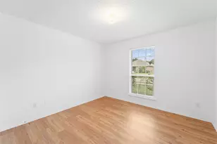 9825 Tyler Dr, McKinney, TX 75072 - Photo 11