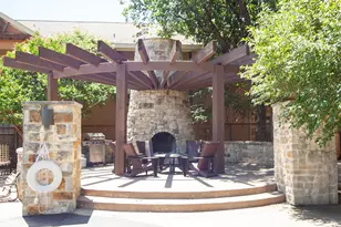 2410 S 2nd St, Waco, TX 76706 - Photo 39