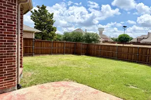 509 S Hampton Ct, Lewisville, TX 75056 - Photo 33