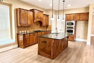 509 S Hampton Ct, Lewisville, TX 75056 - Photo 11