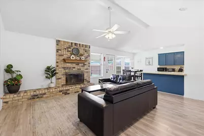 7300 Kary Lynn Drive E, Watauga, TX 76148 - Photo 5