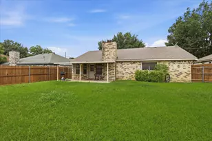 7300 Kary Lynn Dr E, Watauga, TX 76148 - Photo 17