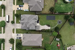 347 S Hill Dr, Waxahachie, TX 75165 - Photo 3