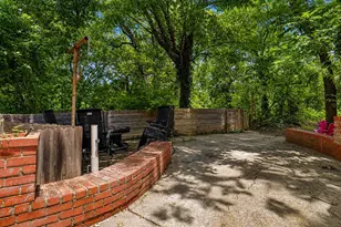 2409 Whitewood Dr, Dallas, TX 75233 - Photo 15