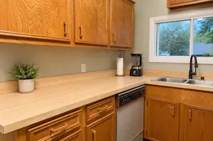2409 Whitewood Dr, Dallas, TX 75233 - Photo 23