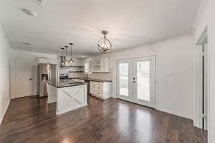 5602 Sayle St, Greenville, TX 75402 - Photo 9