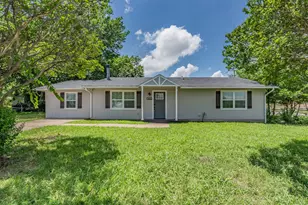 5602 Sayle St, Greenville, TX 75402 - Photo 1