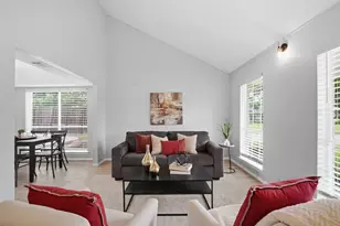 5017 Roundtable Ln, Garland, TX 75044 - Photo 9
