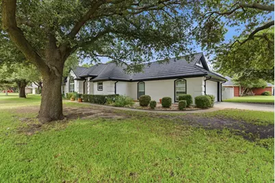 1111 Harbor Lakes Drive, Granbury, TX 76048 - Photo 35