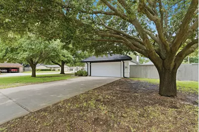 1111 Harbor Lakes Drive, Granbury, TX 76048 - Photo 33