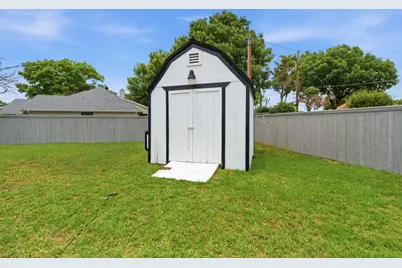 1111 Harbor Lakes Drive, Granbury, TX 76048 - Photo 31