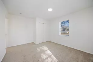 3827 Vineyard Dr, Dallas, TX 75212 - Photo 11