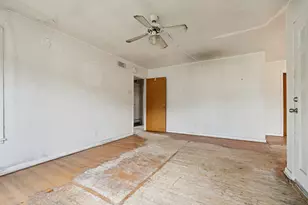 1112 E Ann Arbor Ave, Dallas, TX 75216 - Photo 19
