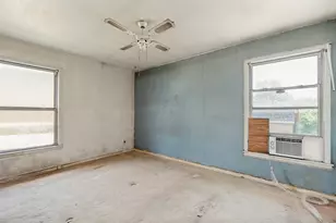1112 E Ann Arbor Ave, Dallas, TX 75216 - Photo 19