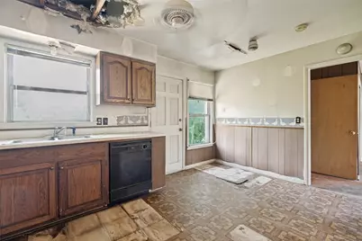 1112 E Ann Arbor Avenue, Dallas, TX 75216 - Photo 11