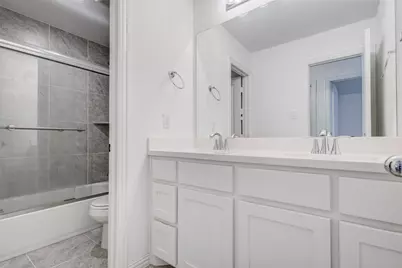 1435 Eden Valleywood Way, Arlington, TX 76005 - Photo 33
