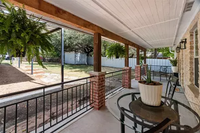 3620 Montgomery, Granbury, TX 76049 - Photo 3