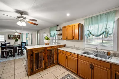 3620 Montgomery, Granbury, TX 76049 - Photo 23