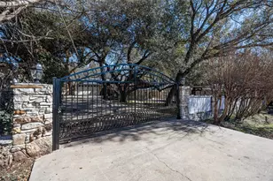 3625 Montego Blvd, Granbury, TX 76049 - Photo 5