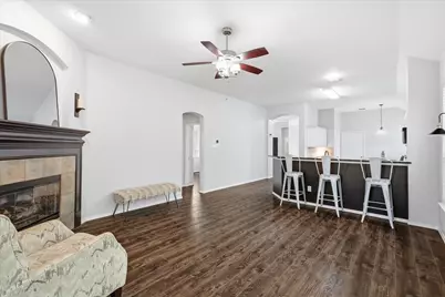 300 Conroe Circle, Lantana, TX 76226 - Photo 11