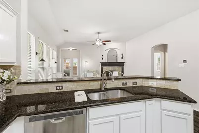 300 Conroe Circle, Lantana, TX 76226 - Photo 13