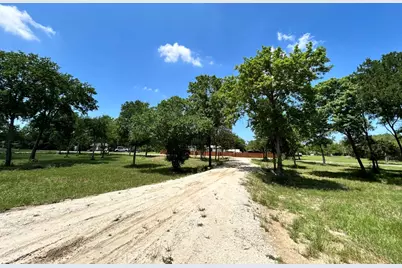 1316 E Titus Street, Mexia, TX 76667 - Photo 35