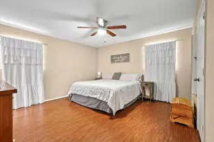 713 Patricia Dr, Sherman, TX 75090 - Photo 11
