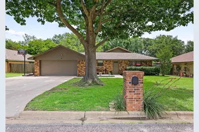 713 Patricia Drive, Sherman, TX 75090 - Photo 1