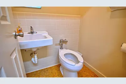 200 Boggess, Saint Jo, TX 76265 - Photo 5