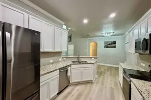 9220 Stewart St, Cross Roads, TX 76227 - Photo 11