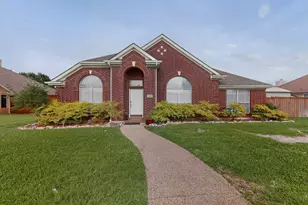 4006 Watersedge Dr, Rowlett, TX 75088 - Photo 1