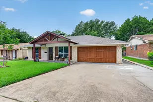 527 Falling Leaves Dr, Duncanville, TX 75116 - Photo 3