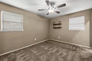 436 Topeka Dr, Woodway, TX 76712 - Photo 13