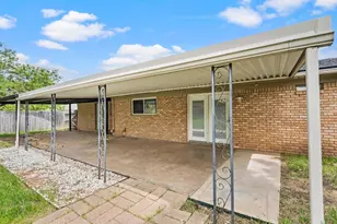 436 Topeka Dr, Woodway, TX 76712 - Photo 17