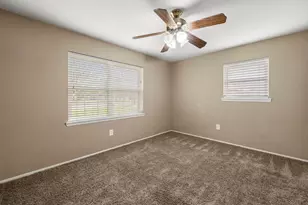 436 Topeka Dr, Woodway, TX 76712 - Photo 11