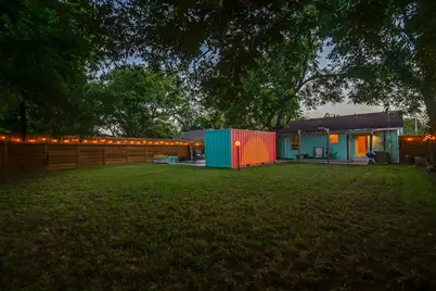 1908 N Riverside Drive, Fort Worth, TX 76111 - Photo 35