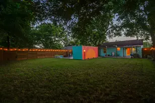 1908 N Riverside Dr, Fort Worth, TX 76111 - Photo 35