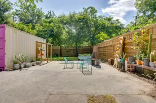 1908 N Riverside Dr, Fort Worth, TX 76111 - Photo 33