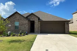 9809 Autumn Leaves Ln, Aubrey, TX 76227 - Photo 1