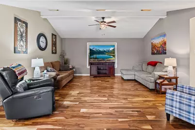 712 S Grand Street, Wolfe City, TX 75496 - Photo 7