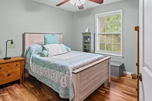 712 S Grand St, Wolfe City, TX 75496 - Photo 21