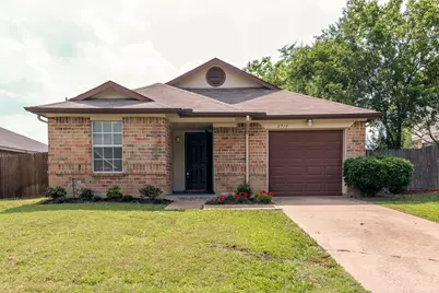 6713 Windwillow Drive, Fort Worth, TX 76137 - Photo 3