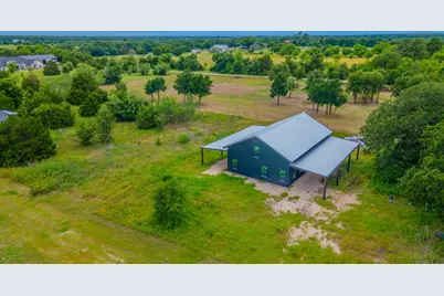 000 Wiggins Road, West, TX 76691 - Photo 7