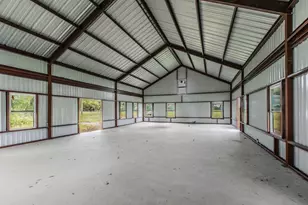 000 Wiggins Rd, West, TX 76691 - Photo 5