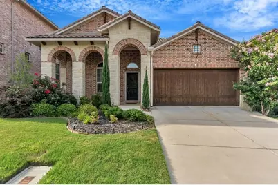 307 Palacio Street, Irving, TX 75039 - Photo 1