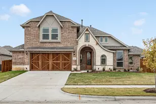 460 Country Meadows Blvd, Waxahachie, TX 75165 - Photo 1