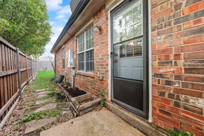 6703 Dusty Ridge Trail, Arlington, TX 76002 - Photo 17