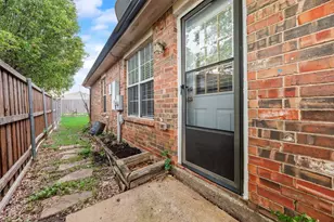 6703 Dusty Ridge Trail, Arlington, TX 76002 - Photo 17